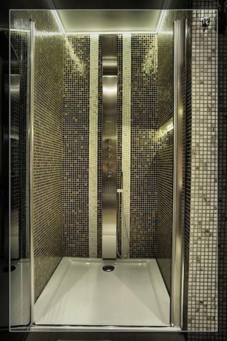 Vision Luxury Apartment Rynek Wroclaw Exterior photo